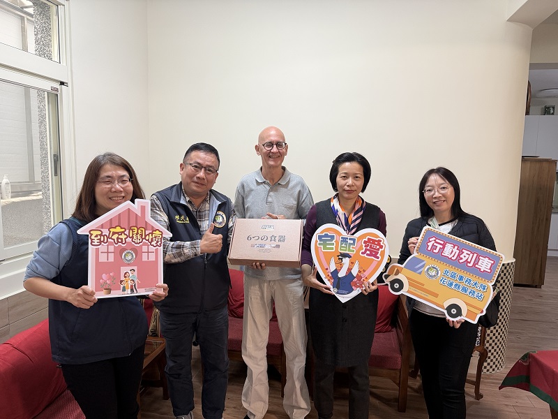 移民署北區事務大隊花蓮縣服務站於114年12月8日辦理行動服務列車成果報導