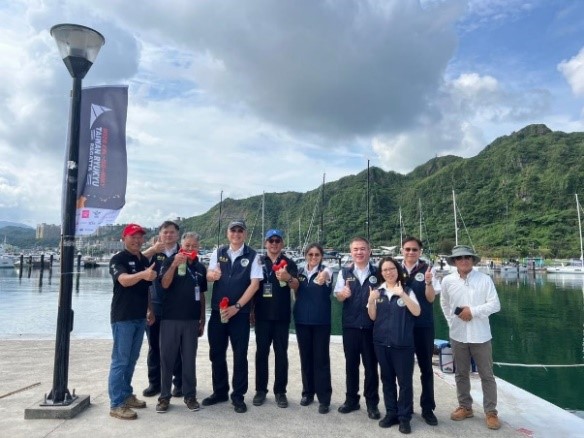 移民署國境事務大隊基隆港國境事務隊同仁與主辦單位合影。