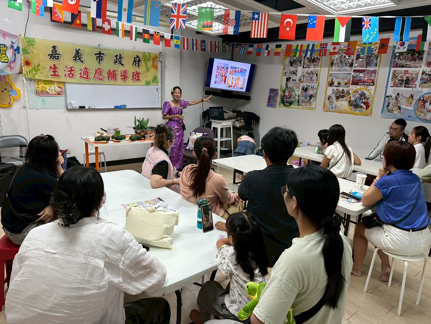 柬埔寨新住民化身移民署文化大使 手作傳統「南瓜布丁」飄南洋香