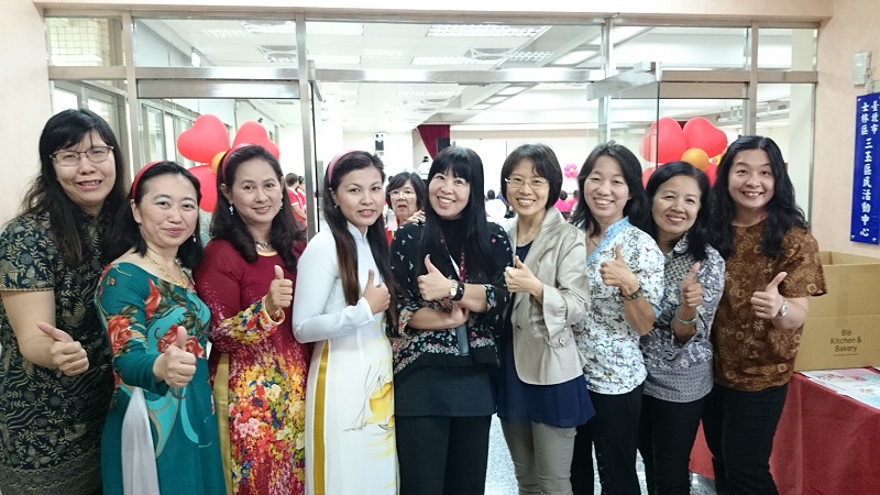 本站與中華仁親社區關懷協會合作舉辦好厝邊活動，由印尼越南姐妹表演活動節目。